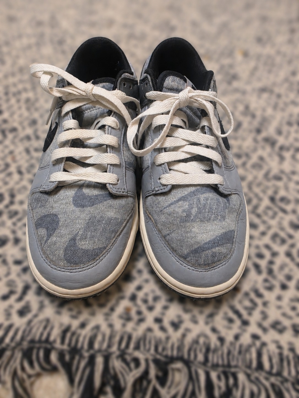 Nike Dunk Low SE “Copy/Paste” Limited Edition – Men’s 6 / Women’s 7.5